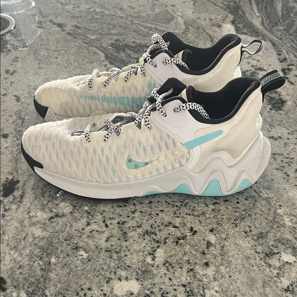 7Y Boys Giannis Nike Immortality Basketball shoes White/Copa/Pure Platinum/Black